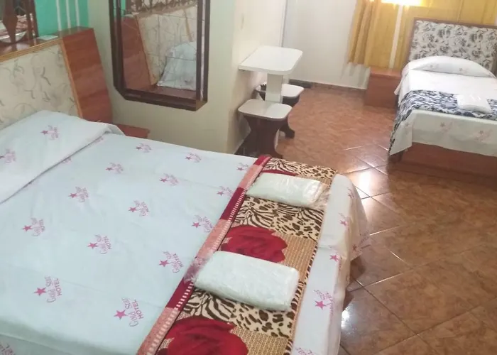 Gold Star Hotel